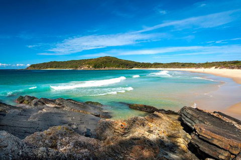 Lake View Elizabeth Beach - Accommodation Burleigh 2