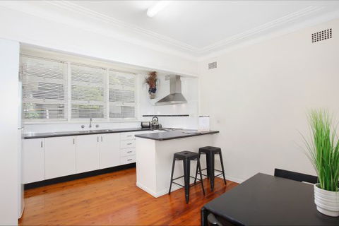 Le Bois Cottage - Accommodation Burleigh 3