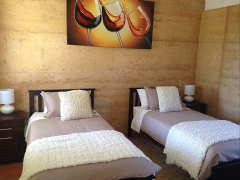 Muntiri Lodge Eco Retreat - Accommodation Burleigh 6