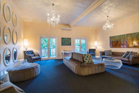 Oscar's On The Yarra - Accommodation Burleigh 3