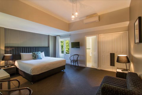 Oscar's On The Yarra - Accommodation Burleigh 6
