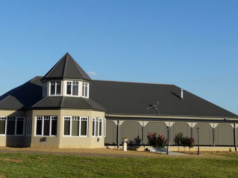 Paringa Grove Homestead - Accommodation Burleigh 0