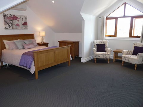 Paringa Grove Homestead - Accommodation Burleigh 5