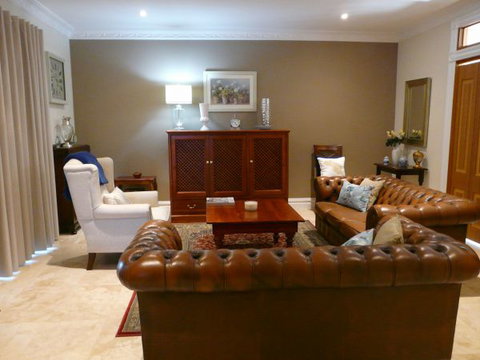 Paringa Grove Homestead - Accommodation Burleigh 7