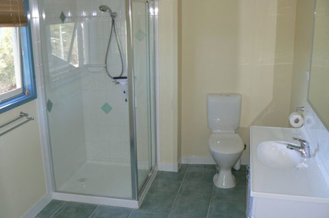 Sandy Point Beach Escape - Accommodation Burleigh 6