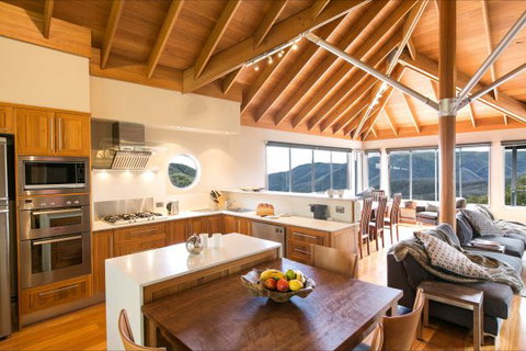 Snow Fall Lodge At Falls Creek - Accommodation Burleigh 0