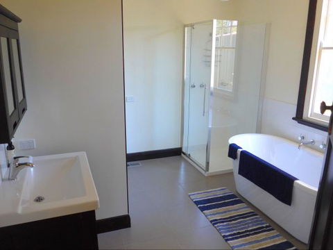 The Scout Hall - Accommodation Burleigh 5