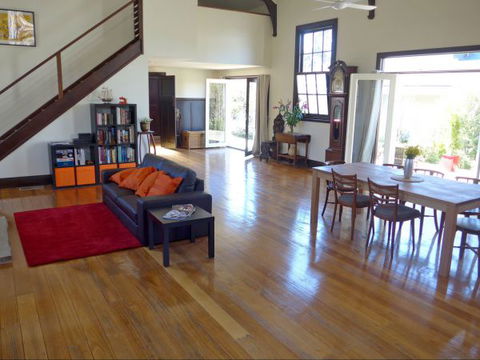 The Scout Hall - Accommodation Burleigh 8