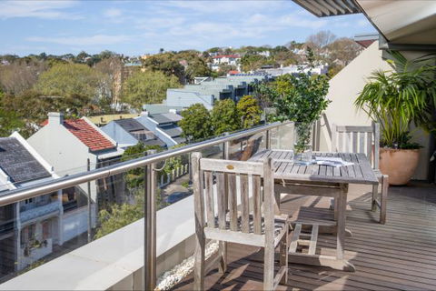 Trumper Loft - Accommodation Burleigh 4