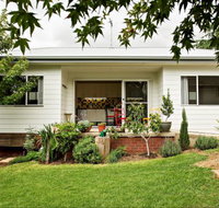 Young Garden Retreat - Accommodation Burleigh