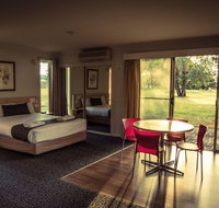 Yowani Country Club - Accommodation Burleigh
