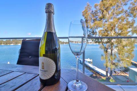 El Lago Jetty - Accommodation Burleigh 0