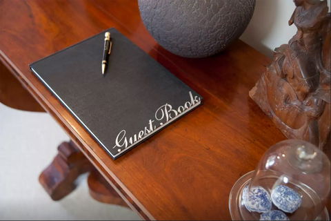 Every Man And His Dog Vineyard - Accommodation Burleigh 5