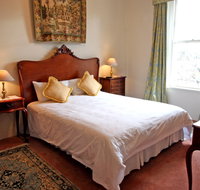 Feathers Hotel - Accommodation Burleigh