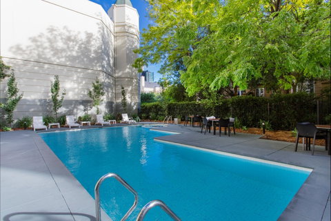 Mantra On Jolimont - Accommodation Burleigh 7