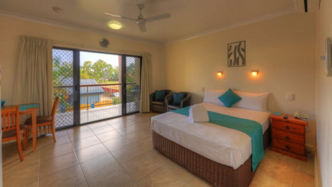 Sky View Units - Accommodation Burleigh 0