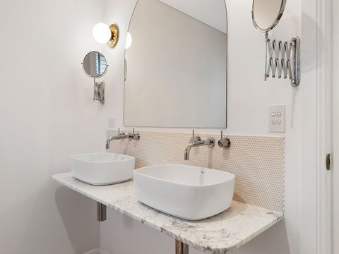 Sunset Beach - Summer Breeze - Accommodation Burleigh 3