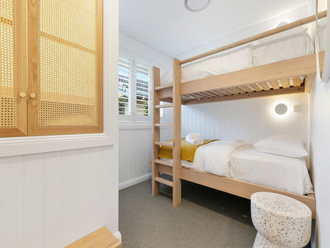 Sunset Beach - Summer Breeze - Accommodation Burleigh 5