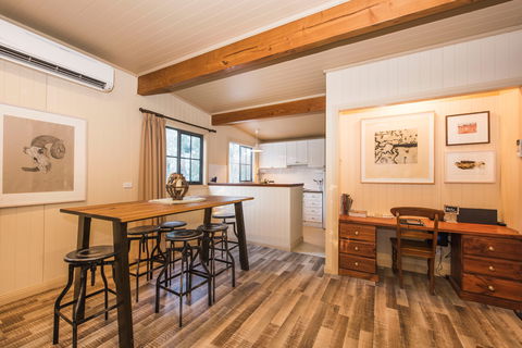 The Guesthouse: Hill End - Accommodation Burleigh 5