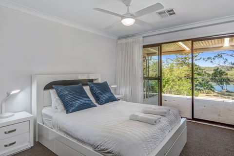 The Waterfront  Jervis Bay - Accommodation Burleigh 2