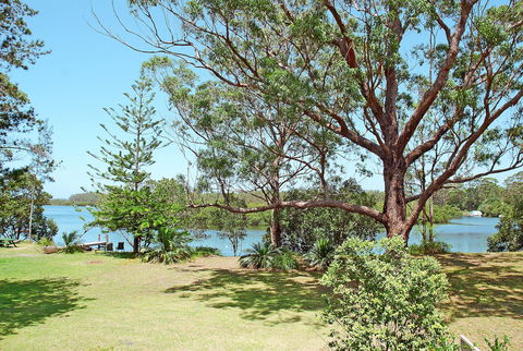 The Waterfront  Jervis Bay - Accommodation Burleigh 6