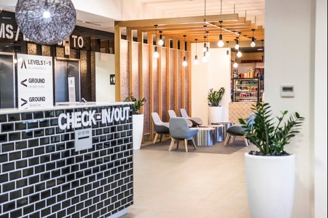 Abode Woden - Accommodation Burleigh 3
