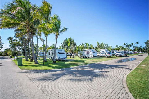 Andergrove Van Park - Accommodation Burleigh 1
