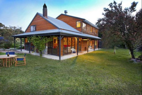 Eagles Range - Accommodation Burleigh 0