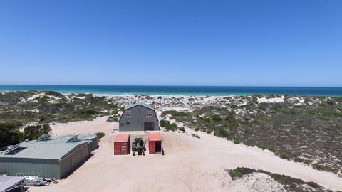 Fowlers Bay Beach House - Accommodation Burleigh 0