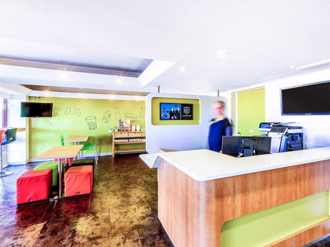Ibis Budget Campbelltown - Accommodation Burleigh 2