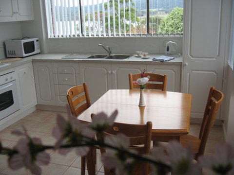 Island Eden - Accommodation Burleigh 2