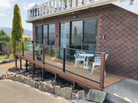 Island Eden - Accommodation Burleigh 5