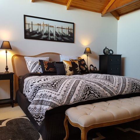 La Maison Riviere - The River House Bed And Breakfast - Accommodation Burleigh 1