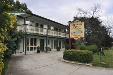 Miranda Lodge - Accommodation Burleigh 1
