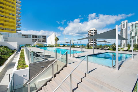 ULTIQA Air On Broadbeach - Accommodation Burleigh 1