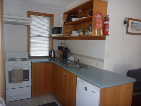 Yakkalla Holiday Cottage - Accommodation Burleigh 4