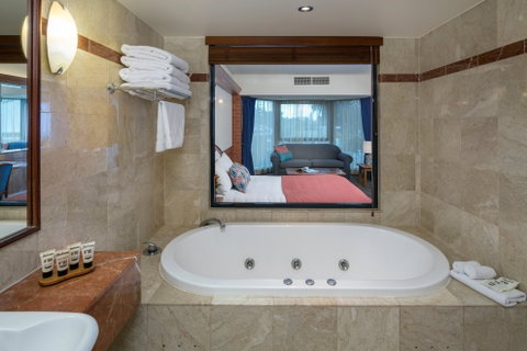Arkaba Hotel - Accommodation Burleigh 2