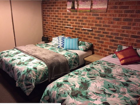 Colonial Motel - Accommodation Burleigh 1