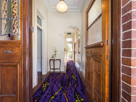 Cumquat House - Accommodation Burleigh 1