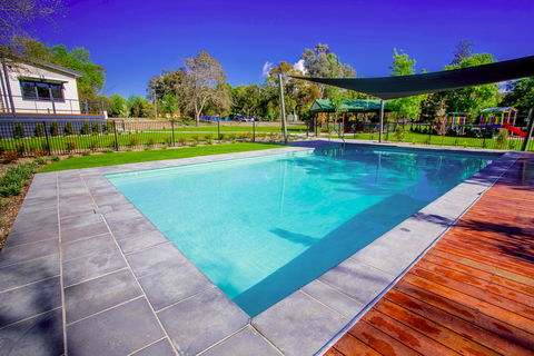 Ingenia Holidays Albury - Accommodation Burleigh 2