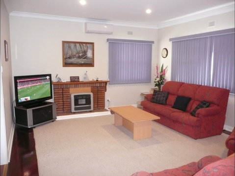 Jetty Views - Accommodation Burleigh 2