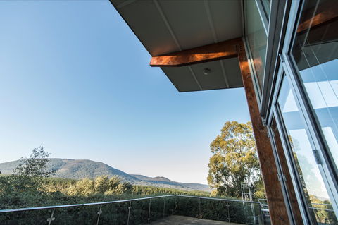 Macedon Ranges Hotel & Spa - Accommodation Burleigh 2