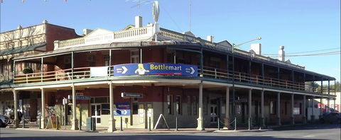 Murrumbidgee Hotel - Accommodation Burleigh 0