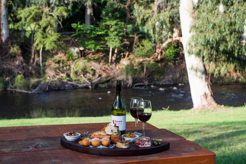 Oscar's On The Yarra - Accommodation Burleigh 1