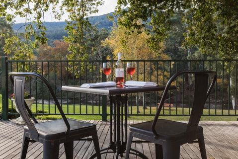 Oscar's On The Yarra - Accommodation Burleigh 2