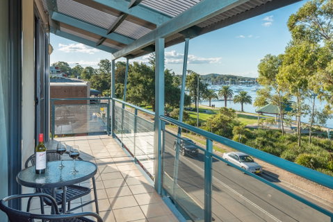 The Brighton Apartments - Accommodation Burleigh 2