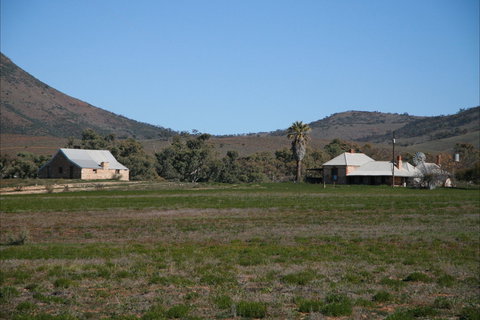 The Dutchman's Stern Homestead - Accommodation Burleigh 0