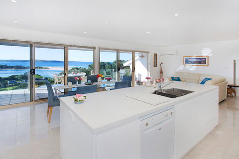 Ulmarra - Accommodation Burleigh 1