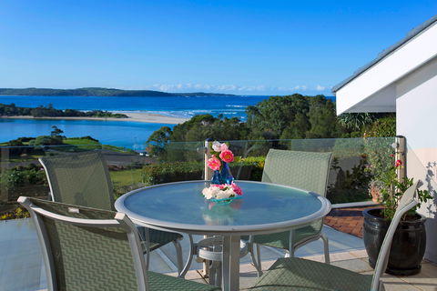 Ulmarra - Accommodation Burleigh 2