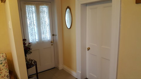 Arendon Cottage - Accommodation Burleigh 2